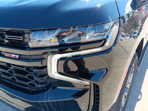 Used 2023 Chevrolet Tahoe Z71 w/ Luxury Package image 5