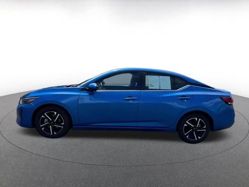 Used 2025 Nissan Sentra SV FWD image 9