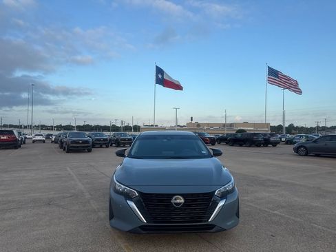 Used 2024 Nissan Sentra SV w/ All-Weather Package FWD image 4