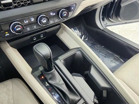 Used 2024 Honda Accord EX image 28
