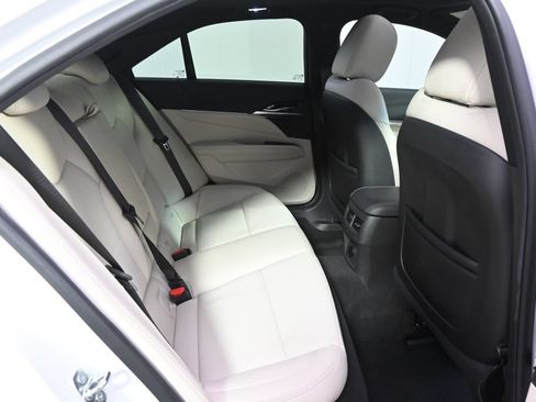 Used 2023 Cadillac CT4 Premium Luxury RWD image 18