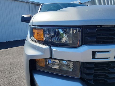 Used 2021 Chevrolet Silverado 1500 Custom AWD/4WD image 9