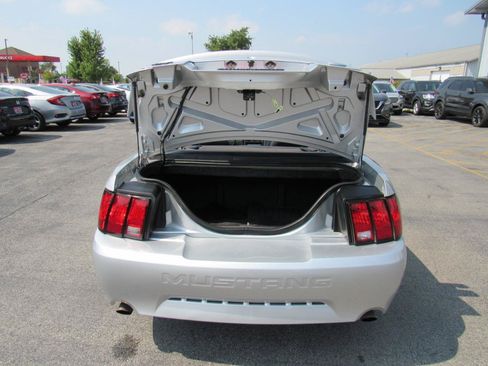 Used 2001 Ford Mustang GT RWD image 37