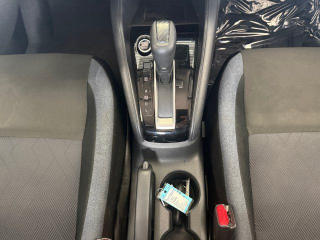 Used 2024 Nissan Versa SV FWD image 11