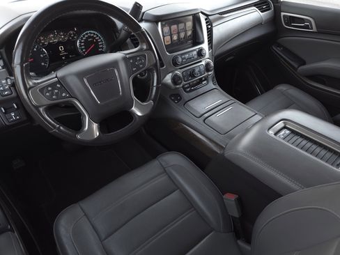 Used 2019 GMC Yukon XL Denali w/ Open Road Package image 15
