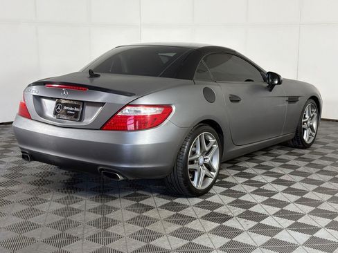 Used 2014 Mercedes-Benz SLK 250 image 9