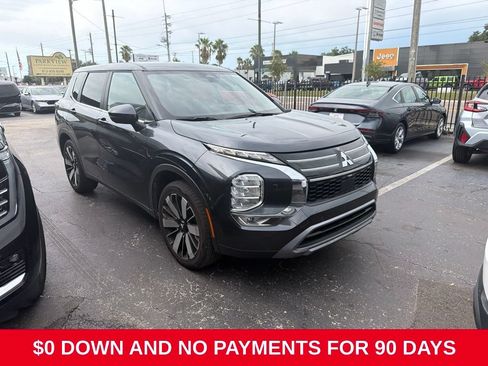 Used 2025 Mitsubishi Outlander SE AWD/4WD image 2