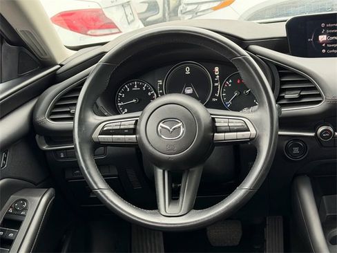 Used 2021 MAZDA MAZDA3 s image 9