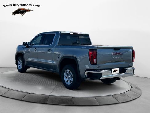 Used 2024 GMC Sierra 1500 SLE w/ Preferred Package image 5