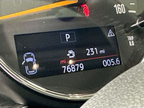 Used 2019 MINI Cooper 4-Door Hardtop image 18