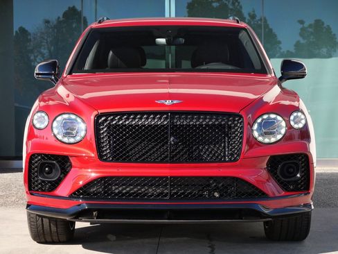 Used 2022 Bentley Bentayga image 11
