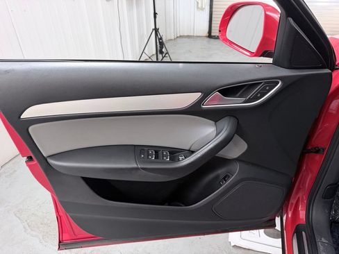 Used 2018 Audi Q3 2.0T Premium FWD image 13