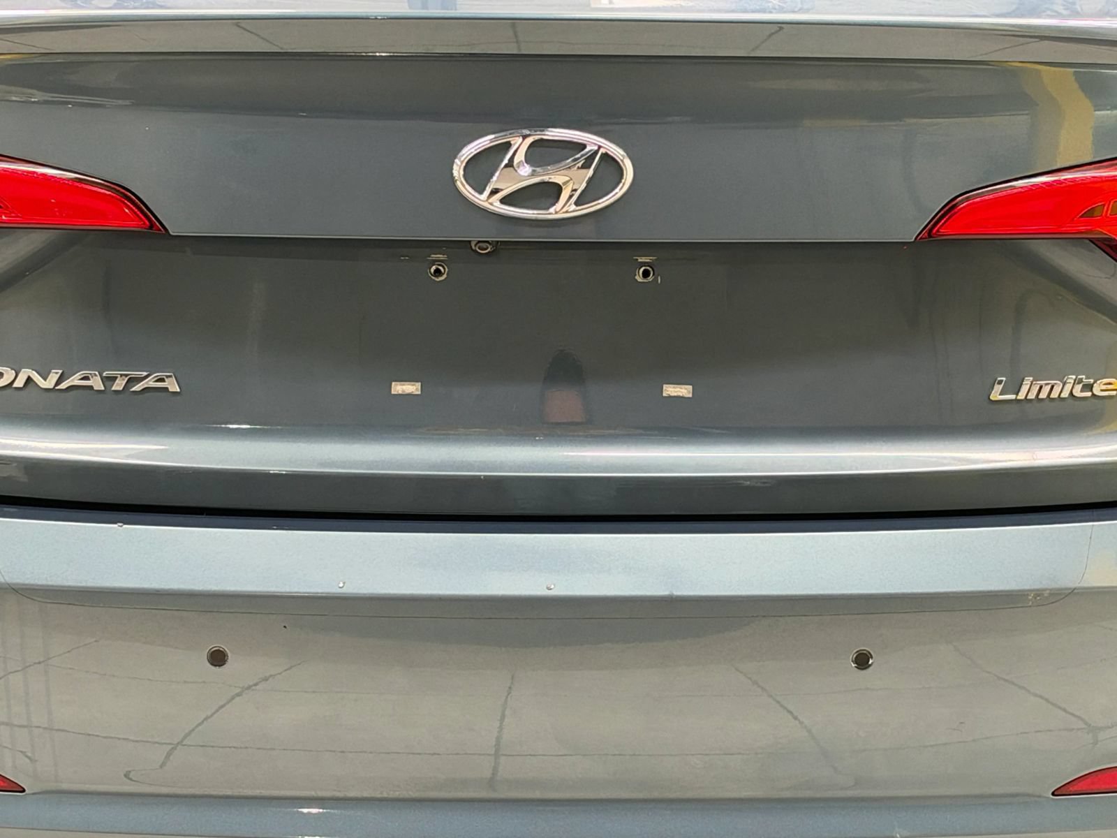 Used 2017 Hyundai Sonata Limited w/ Ultimate Package 04 FWD image 11