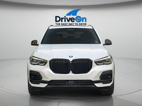 Used 2022 BMW X5 xDrive40i AWD/4WD image 14
