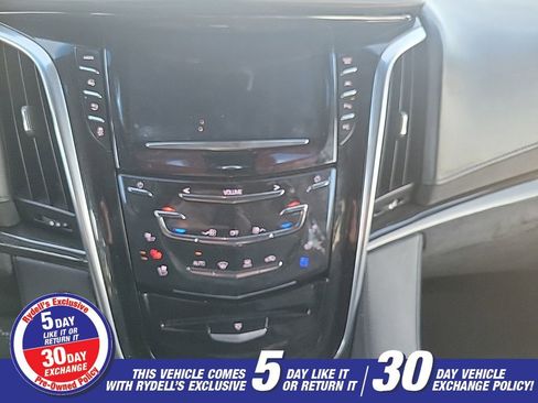 Used 2017 Cadillac Escalade Platinum image 16