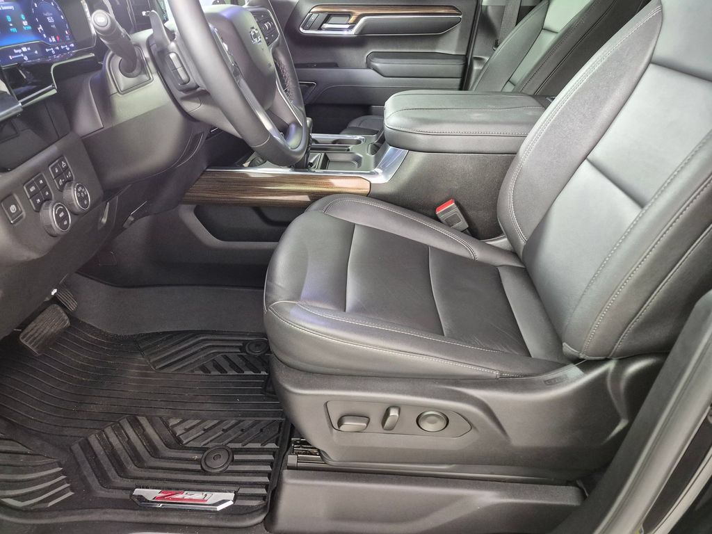 Used 2023 Chevrolet Silverado 1500 RST w/ RST All Star Premium Package AWD/4WD image 22
