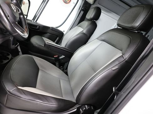 Used 2024 RAM ProMaster 2500 w/ Quick Order Package 22G SLT FWD image 8