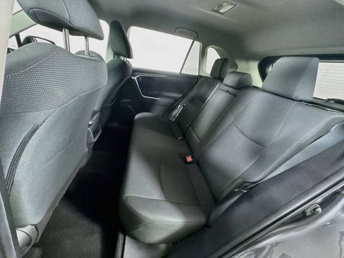 Certified 2021 Toyota RAV4 LE AWD/4WD image 16