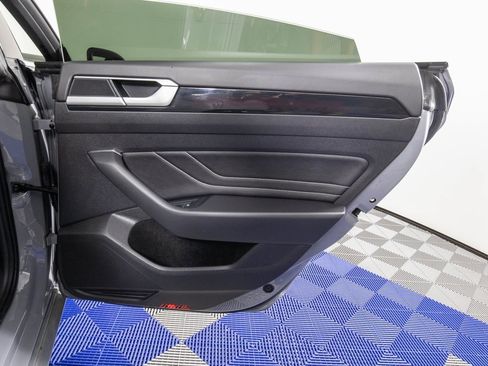 Used 2023 Volkswagen Arteon SEL w/ Arteon MDO Package image 16