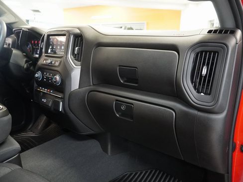 Used 2022 Chevrolet Silverado 1500 Custom image 32