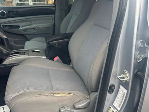 Used 2015 Toyota Tacoma 4x4 Double Cab image 8