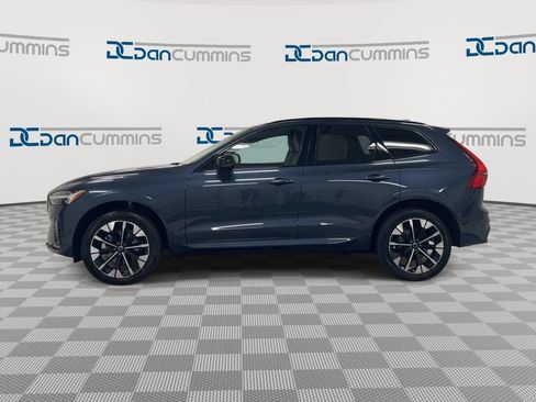 Used 2026 Volvo XC60 B5 Plus AWD/4WD image 5