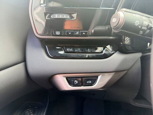 Used 2023 Lexus RX 350 Premium w/ Accessory Package (Z1) AWD/4WD image 30