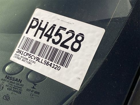 Used 2020 Nissan Kicks SV w/ Exterior Package image 32