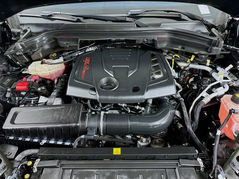 Used 2022 Alfa Romeo Stelvio Ti w/ Active Assist Plus Package image 35