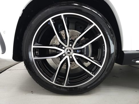 Used 2026 Mercedes-Benz GLS 580 4MATIC image 39