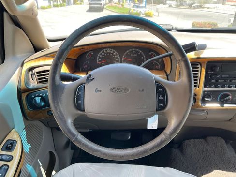 Used 2001 Ford F150 Lariat AWD/4WD image 11