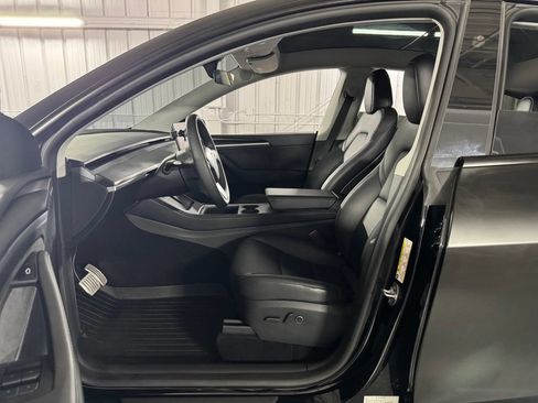 Used 2024 Tesla Model Y Performance AWD/4WD image 33