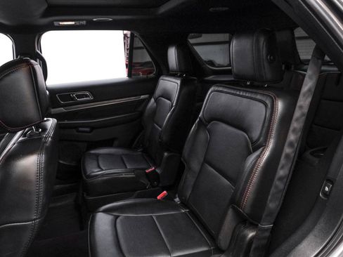 Used 2017 Ford Explorer Sport w/ Equipment Group 401A AWD/4WD image 30