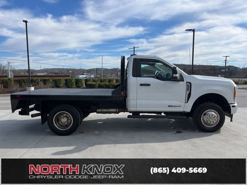 Used 2023 Ford F350 XLT w/ Snow Plow Prep Package image 15