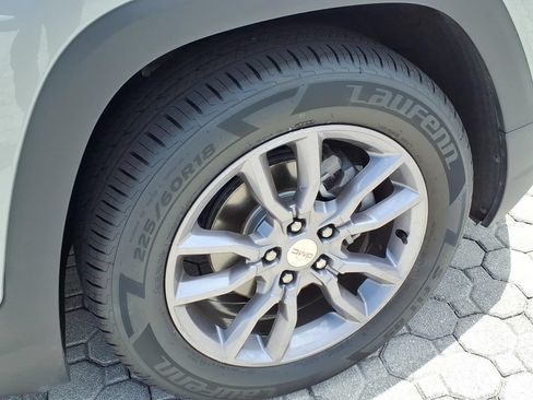 Used 2023 GMC Terrain SLT FWD image 20