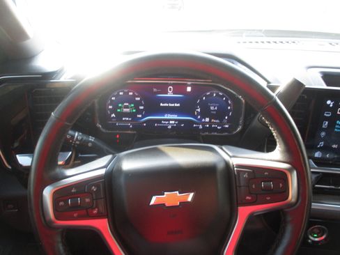 Used 2022 Chevrolet Silverado 1500 LT image 16