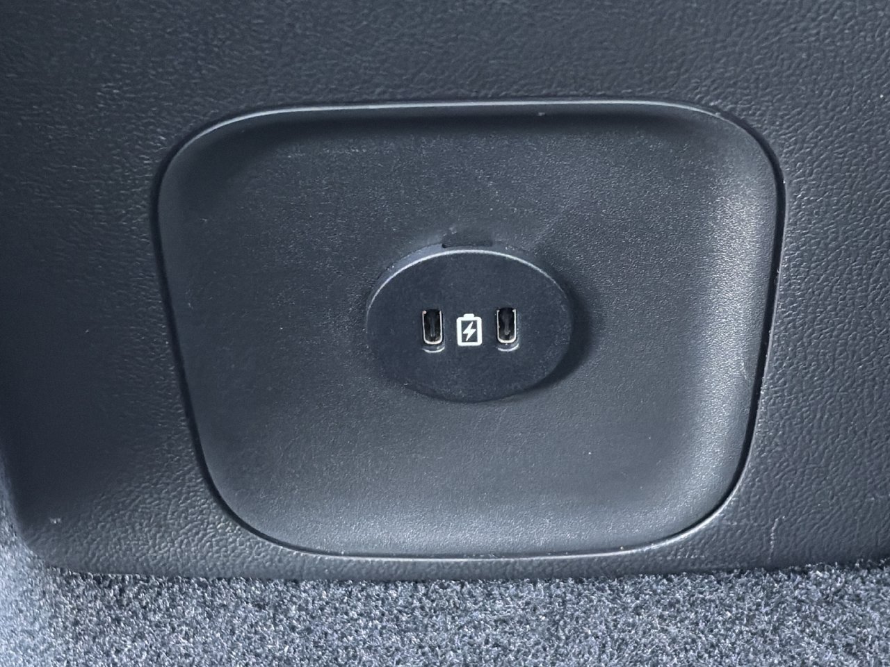 Used 2023 Ford Escape SE FWD image 18