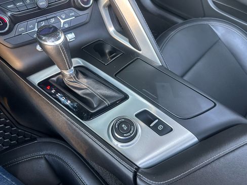 Used 2017 Chevrolet Corvette Grand Sport w/ Carbon Flash Badge Package image 38