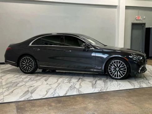 Used 2023 Mercedes-Benz S 580 4MATIC Sedan image 6