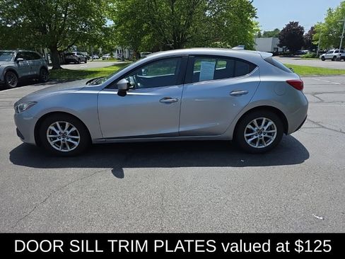 Used 2016 MAZDA MAZDA3 i Touring w/ Popular Equipment Package FWD image 5