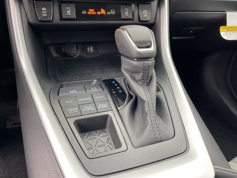 New 2025 Toyota RAV4 XLE Premium image 15