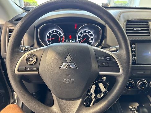 Used 2025 Mitsubishi Outlander Sport AWD image 8