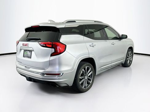 Used 2018 GMC Terrain Denali w/ Driver Alert Package II FWD image 9