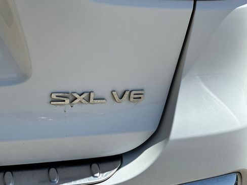 Used 2019 Kia Sorento SX image 29