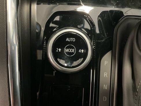 New 2025 GMC Canyon Elevation w/ Convenience Package image 26