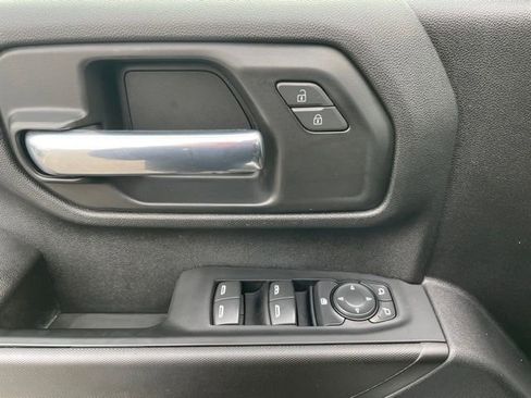 Used 2022 Chevrolet Silverado 2500 Custom w/ Gooseneck/5TH Wheel Package image 9