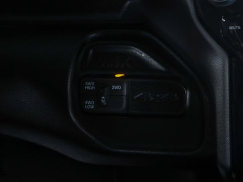 Used 2022 RAM 2500 Laramie AWD/4WD image 22