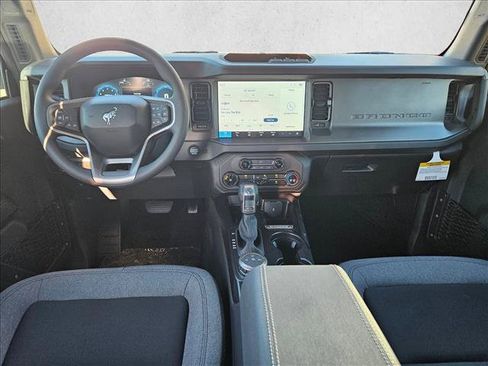 New 2025 Ford Bronco 4-Door AWD/4WD image 14