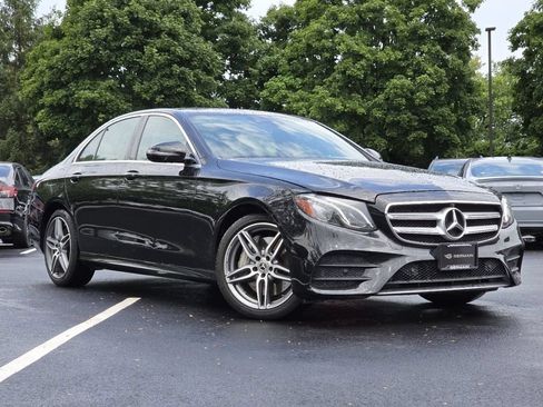 Used 2020 Mercedes-Benz E 450 4MATIC Sedan image 2