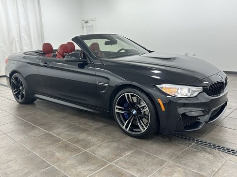 Used 2016 BMW M4 Convertible image 9